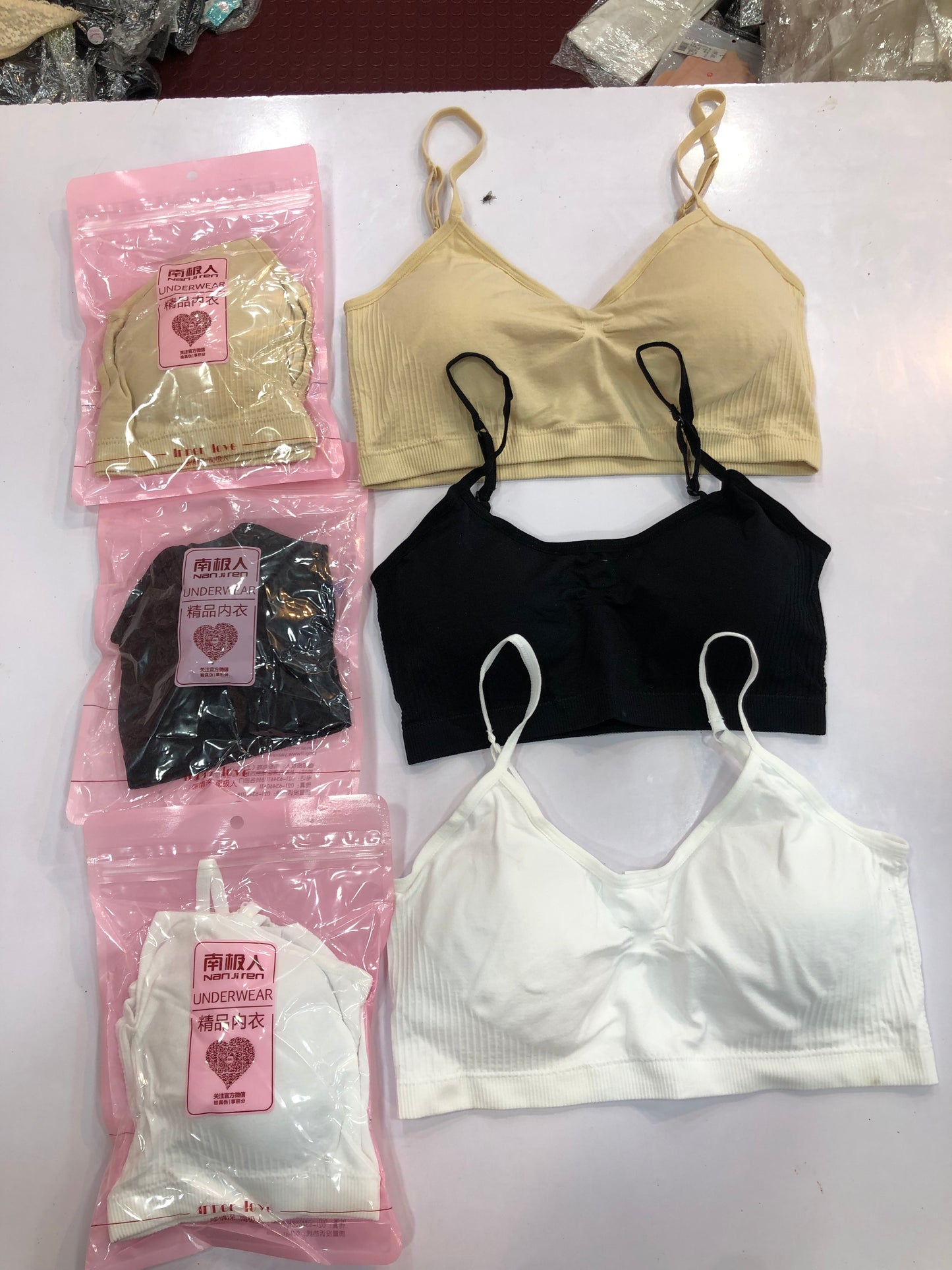 Girls Bra Fitness Top Seamless Stripe Yoga Bra Running Sports Gym Crop Top Student Female Push Up Bra Top for Small Size Cup
