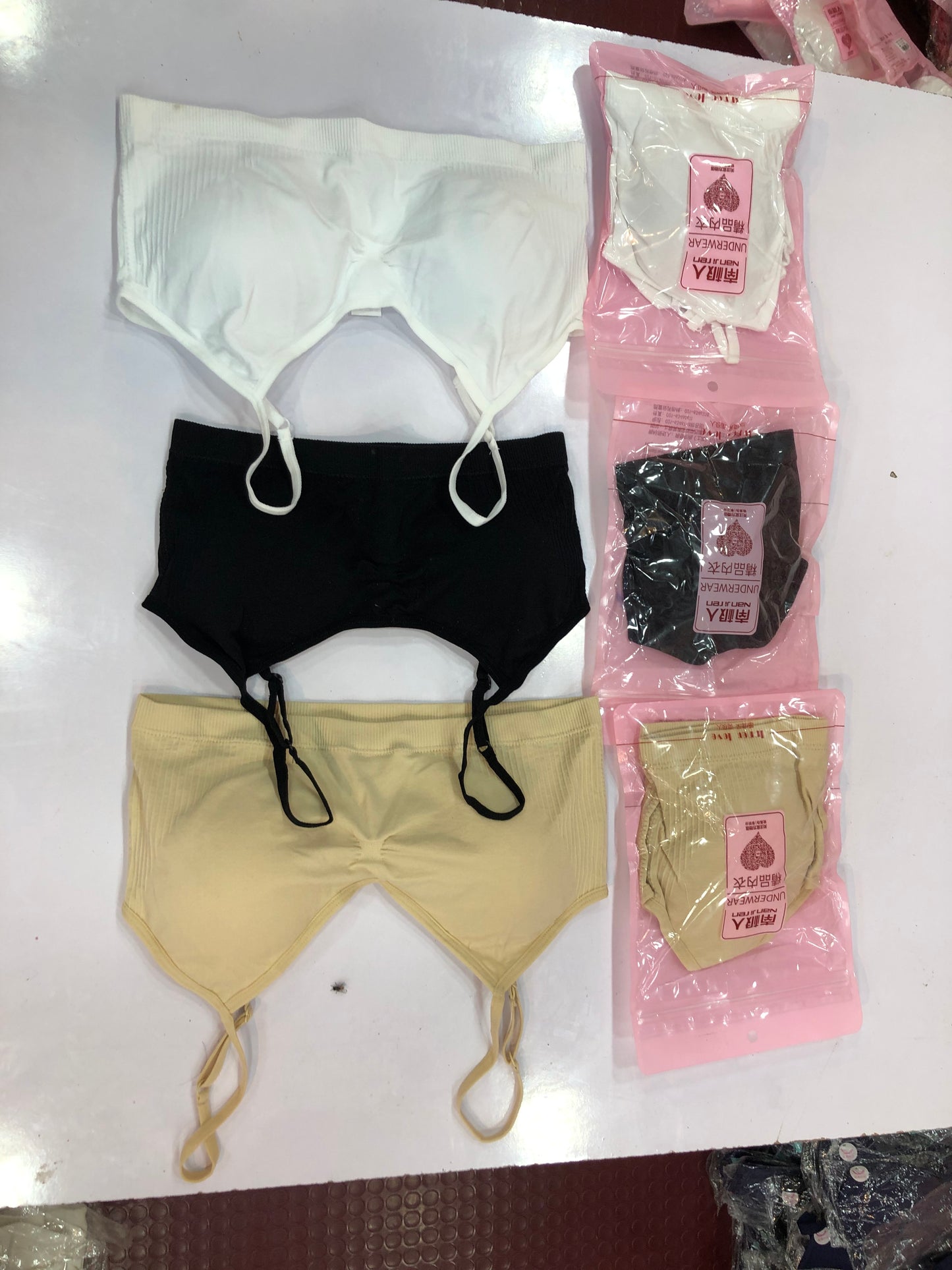 Girls Bra Fitness Top Seamless Stripe Yoga Bra Running Sports Gym Crop Top Student Female Push Up Bra Top for Small Size Cup