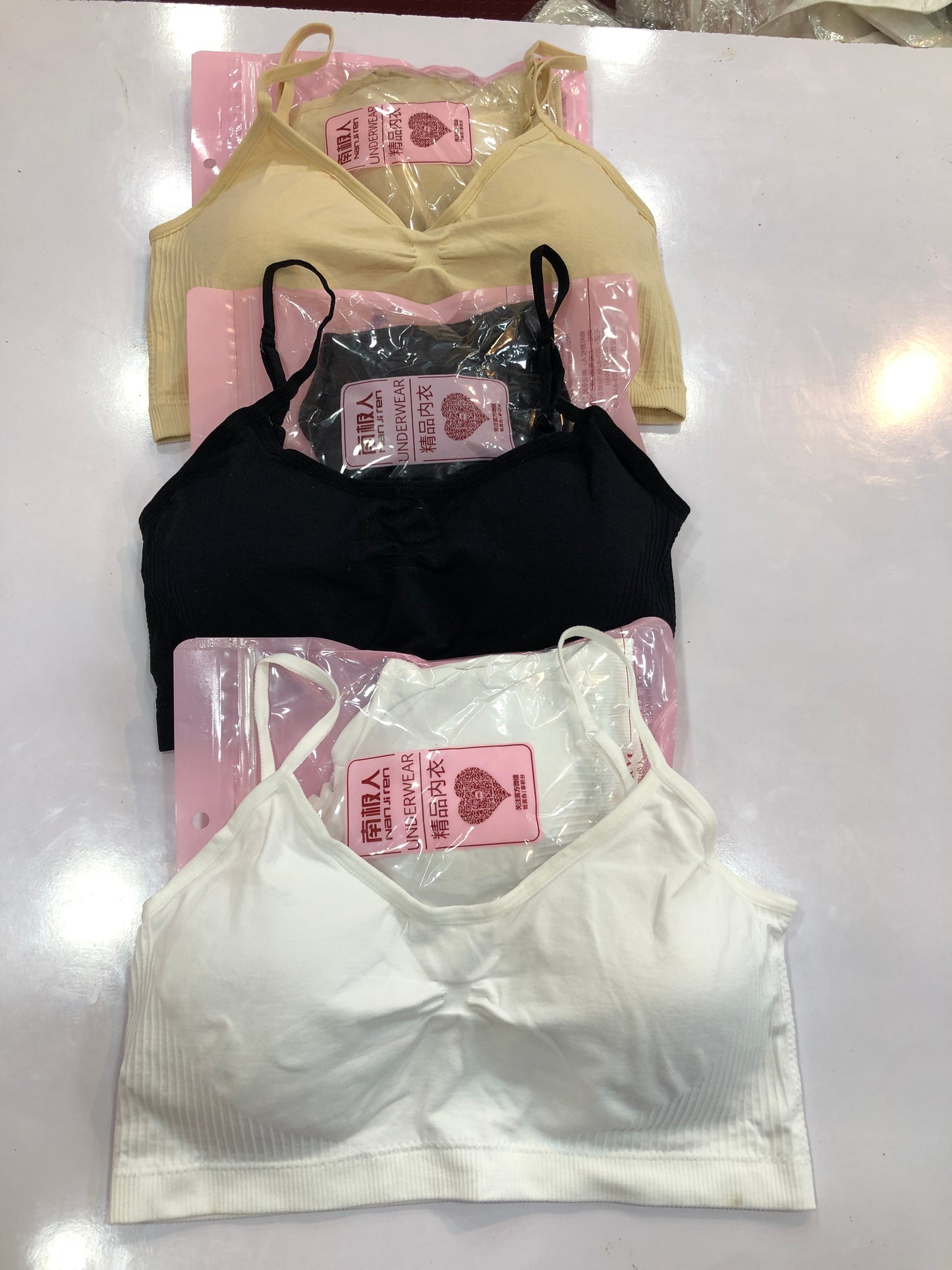 Girls Bra Fitness Top Seamless Stripe Yoga Bra Running Sports Gym Crop Top Student Female Push Up Bra Top for Small Size Cup