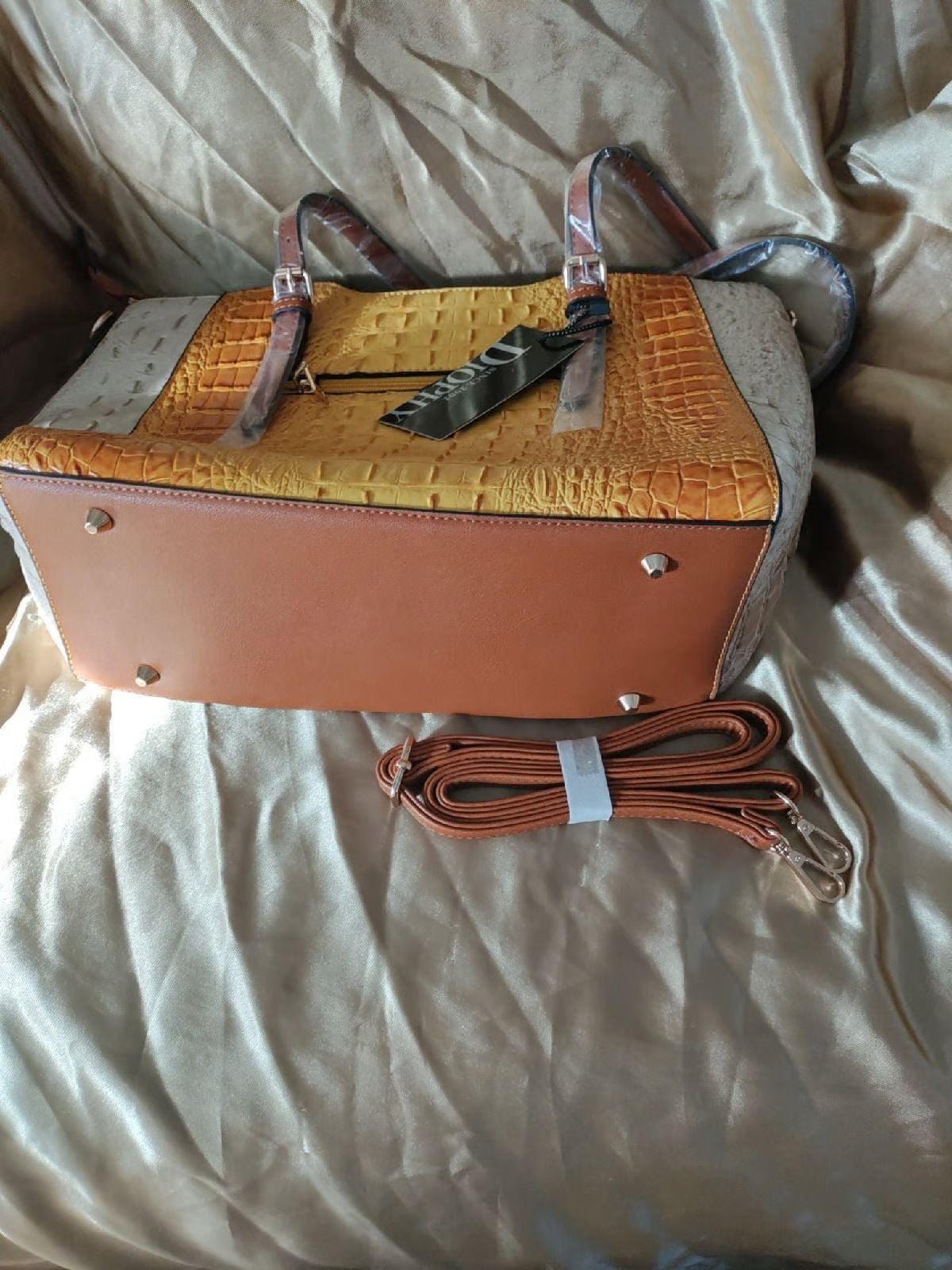 2025 Women's High-End Crossbody Tote Bag Light Luxury Western Crocodile Design Handheld Shoulder Two Straps Vintage High