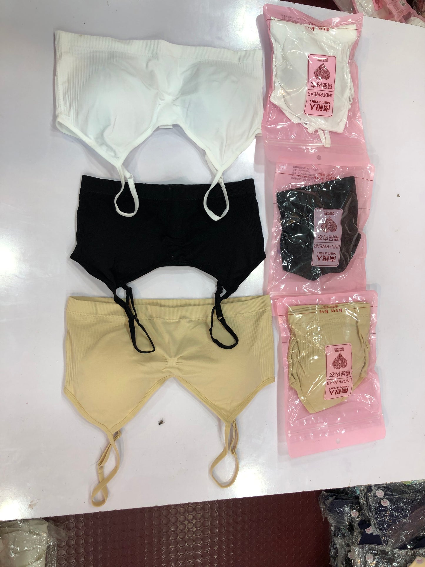 Girls Bra Fitness Top Seamless Stripe Yoga Bra Running Sports Gym Crop Top Student Female Push Up Bra Top for Small Size Cup